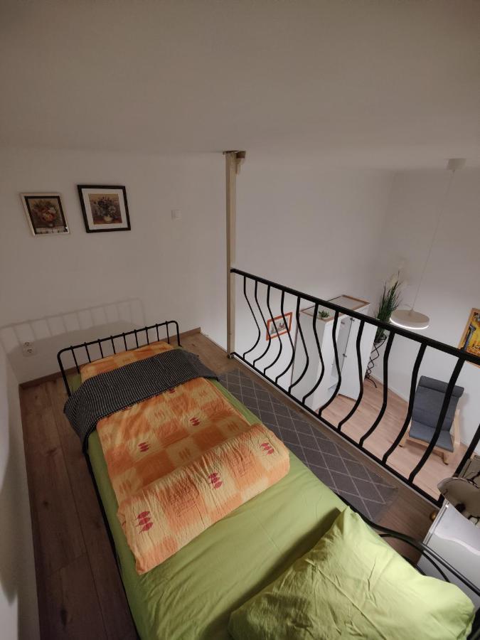 Calm, Artistic Apartment 9Th Distric Central City Budapest Exterior photo